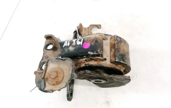 Mazda Premacy Engine mount bracket