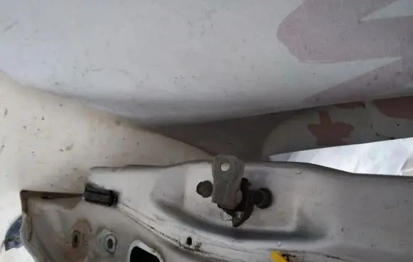 Mitsubishi Space Star Rear door check strap stopper