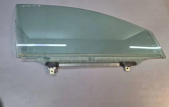 Toyota Avensis T250 Front door window glass four-door 43R00050 DOT24AS2M62