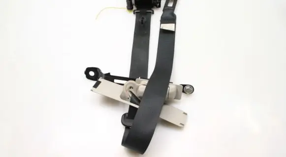 Mazda 3 II Front seatbelt TKAH2EH959