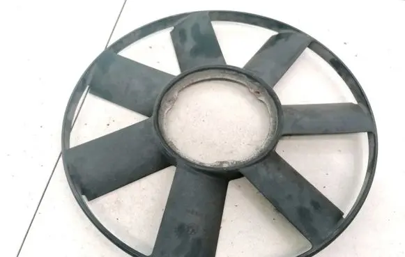 BMW 5 E39 Fan impeller 2243303