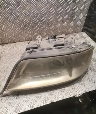 Audi A6 S6 C5 4B Headlight/headlamp 14847300