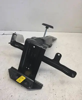 Jaguar XE Spare wheel mounting bracket GX7347066AF