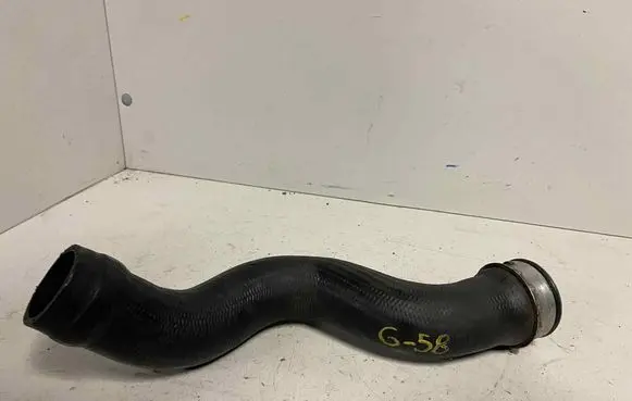 Intercooler hose/pipe