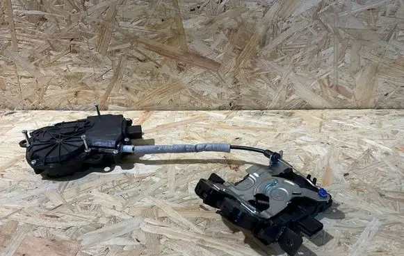 Jaguar F-Pace Tailgate/trunk/boot lift motor CPLA404C10AA