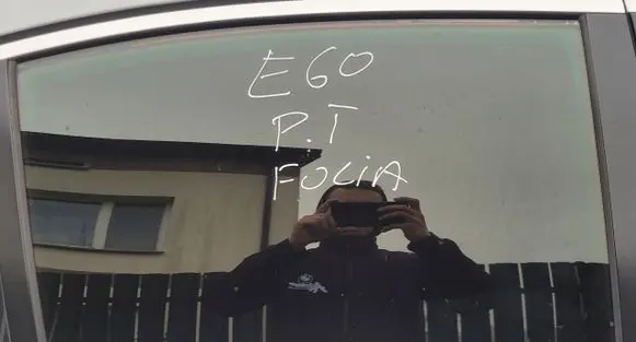 BMW 5 E60 E61 Sliding door window/glass 