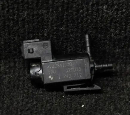 BMW 1 F20 F21 Turbo solenoid valve 1742712