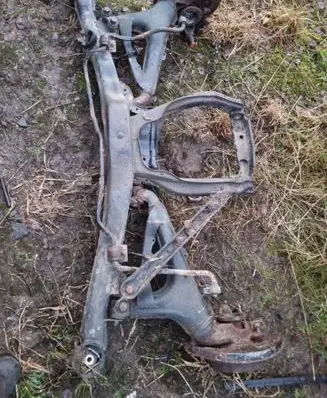 BMW 5 E34 Rear axle beam 