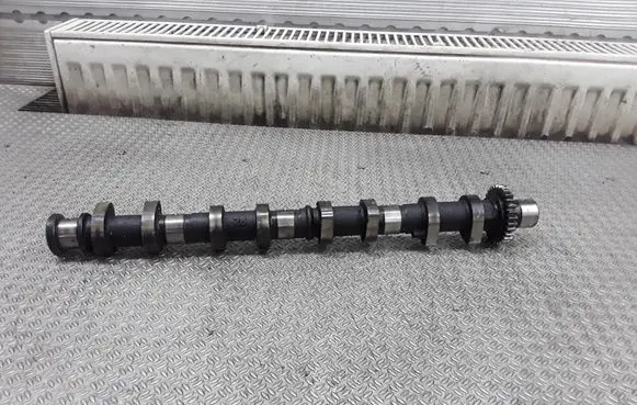 Toyota Avensis T250 Camshaft 