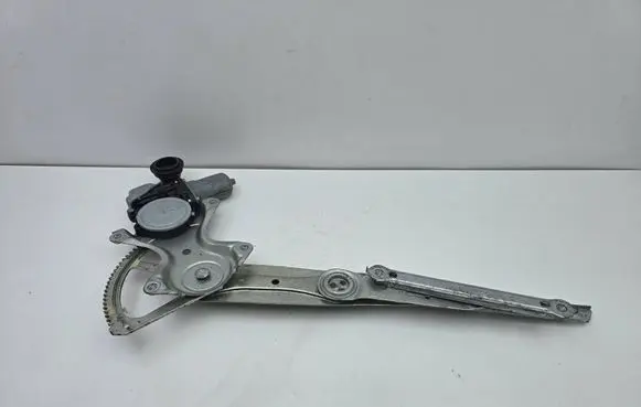 Lexus RX 450H Front door window regulator motor 8571048091 0620202622