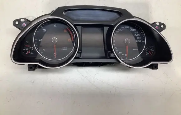 Audi A5 8T 8F Speedometer (instrument cluster) 8T0920930D