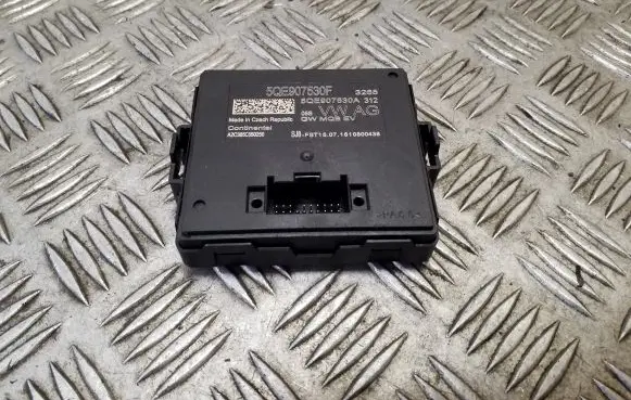 Audi A3 S3 8V Gateway control module 5QE907530F 5QE907530A A2C3855650250