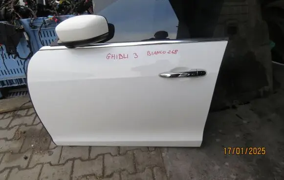 Maserati Ghibli Front door