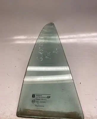 Opel Astra G Rear vent window glass 43R007022
