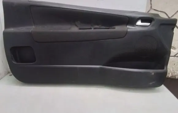 Peugeot 207 Front door card panel trim 33581810