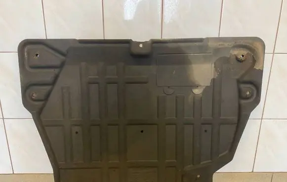 Jaguar E-Pace Engine splash shield/under tray HJ32-6B629-AD HJ326B629AD HJ32-6B629