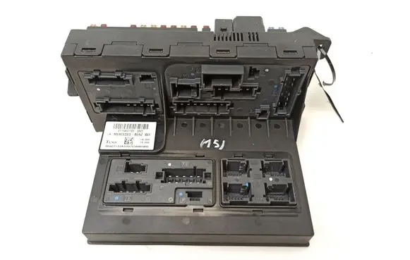 Mercedes-Benz E W211 Fuse module 2115457701