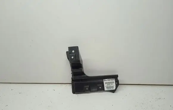 Fiat 500L Rear bumper mounting bracket 51901281