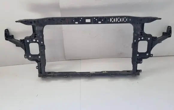 Hyundai i30 Radiator support slam panel 64105G4000