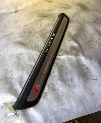 Audi Q3 8U Front sill trim cover 8u0853374f