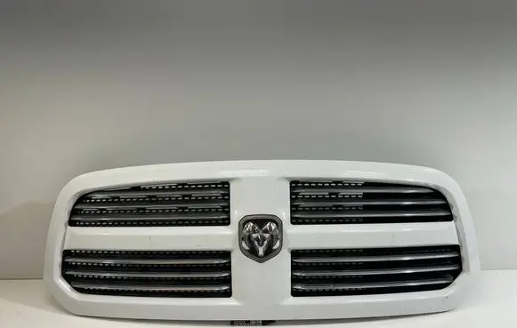 Dodge RAM Front grill 13DSA00010B