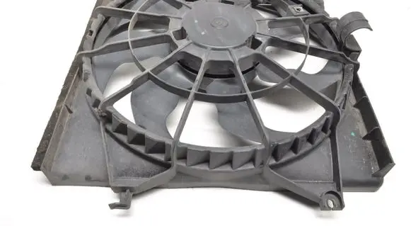 Hyundai ix35 Electric radiator cooling fan