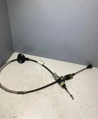 Volvo S80 Gear shift cable linkage 30783401
