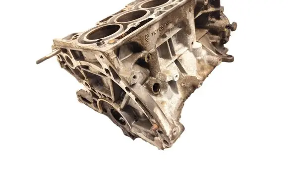 Nissan Pulsar Engine block HRA2 HRA2DDT