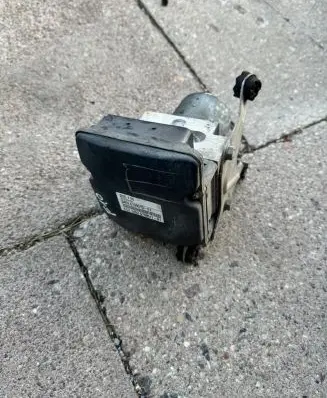 BMW 5 F10 F11 ABS Pump 6799515 6799517