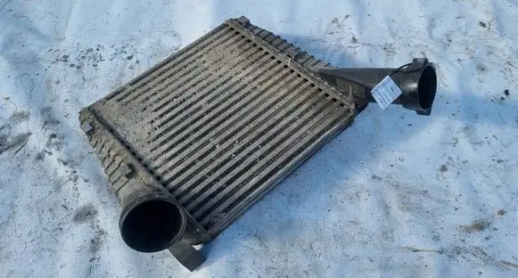 Audi Q7 4L Intercooler radiator 7L6145803C