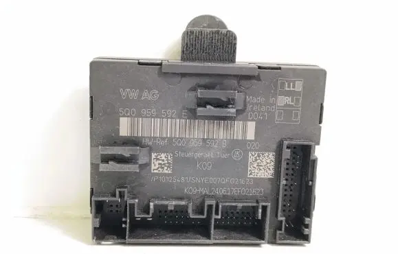 Volkswagen Golf VII Other control units/modules 5Q0959592E 5Q0959592B