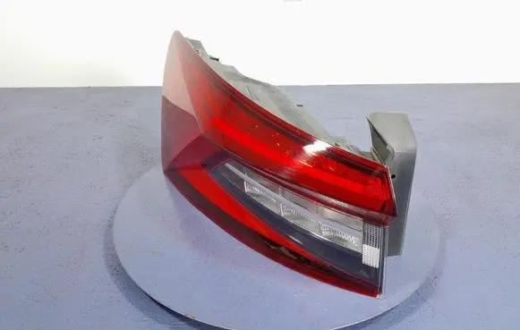 Skoda Kodiaq Rear/tail lights 565945207A