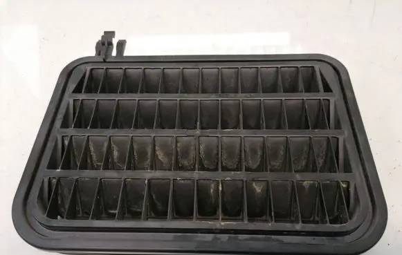 Mercedes-Benz S W220 Quarter panel pressure vent 1408300042