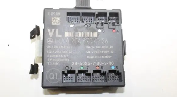 Mercedes-Benz C W204 Door control unit/module A2048704326