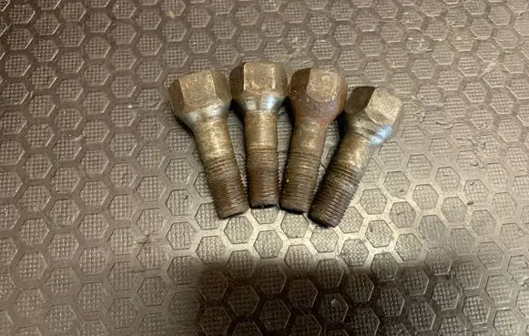 Fiat Coupe Nuts/bolts