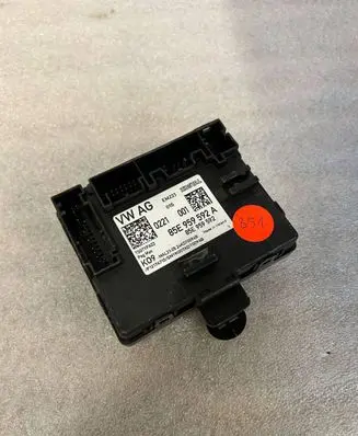 Audi A4 S4 B9 8W Door control unit/module 85E959592A