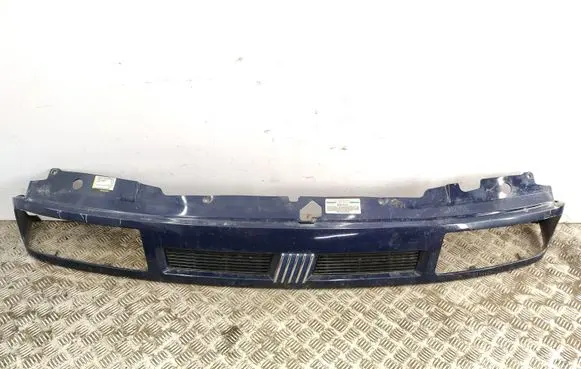Fiat Ulysse Front bumper upper radiator grill