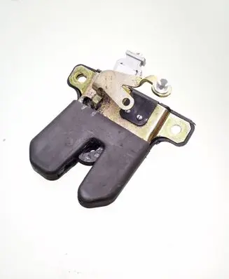 Audi A6 S6 C5 4B Tailgate/trunk/boot lock/catch/latch 827505B