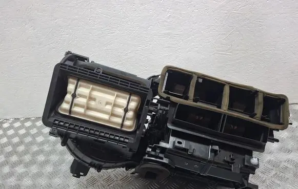 Toyota Avensis T270 Interior heater climate box assembly 8705002A00 8713002321 MF4431703330