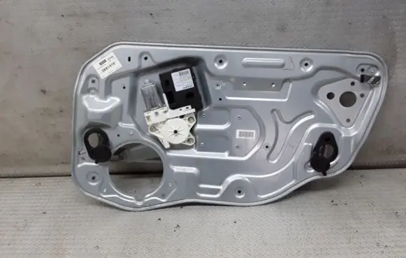 Volvo S40 Front door window regulator with motor