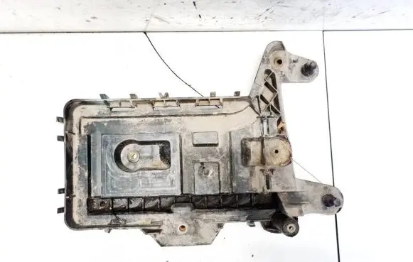 Battery box tray