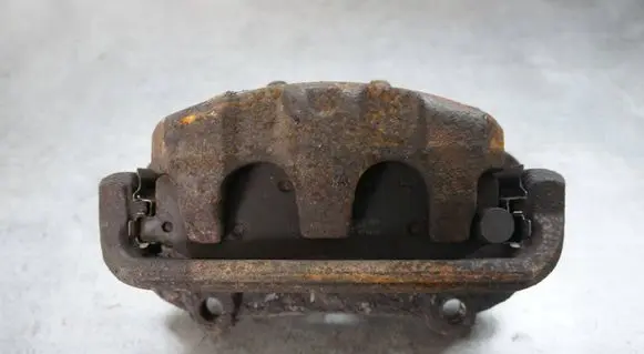 Land Rover Discovery 4 - LR4 Front brake caliper