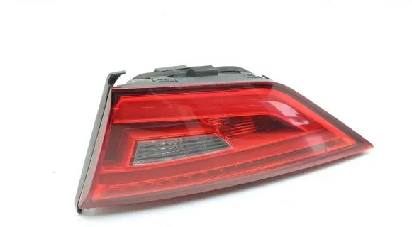 Audi A3 S3 8V Tailgate rear/tail lights 8V5945094H