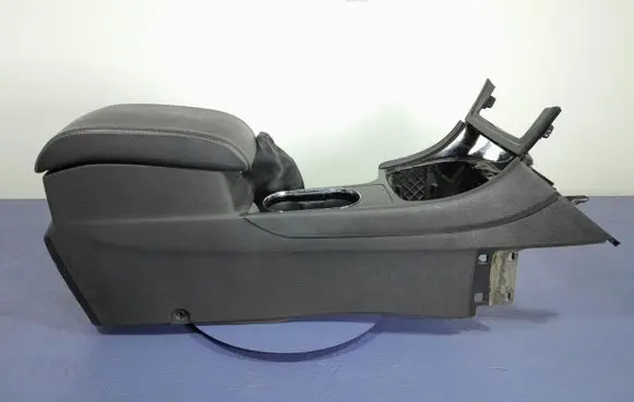 Ford Mondeo MK IV Armrest 