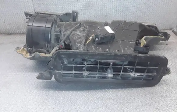 Nissan Primastar Interior heater climate box assembly