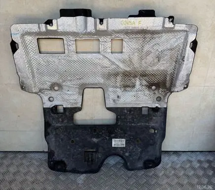 Opel Corsa F Engine splash shield/under tray 9824226080