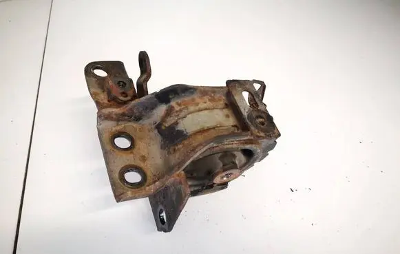 Toyota Corolla Verso AR10 Engine mount bracket 
