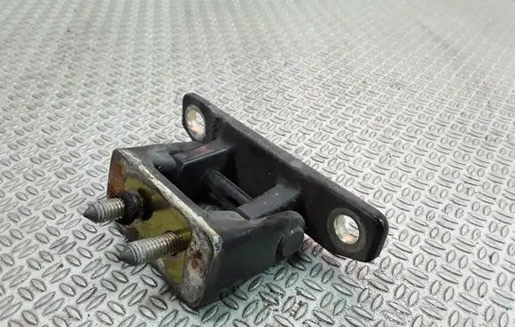 KIA Sorento Tailgate/trunk/boot hinge