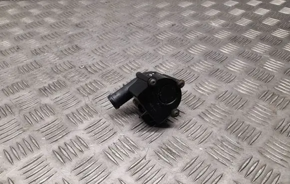 Audi A5 Electric auxiliary coolant/water pump 06H121601N