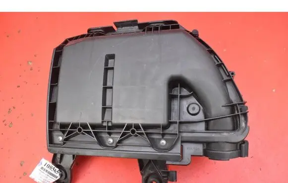 Peugeot 508 RXH Air filter box 9673061080
